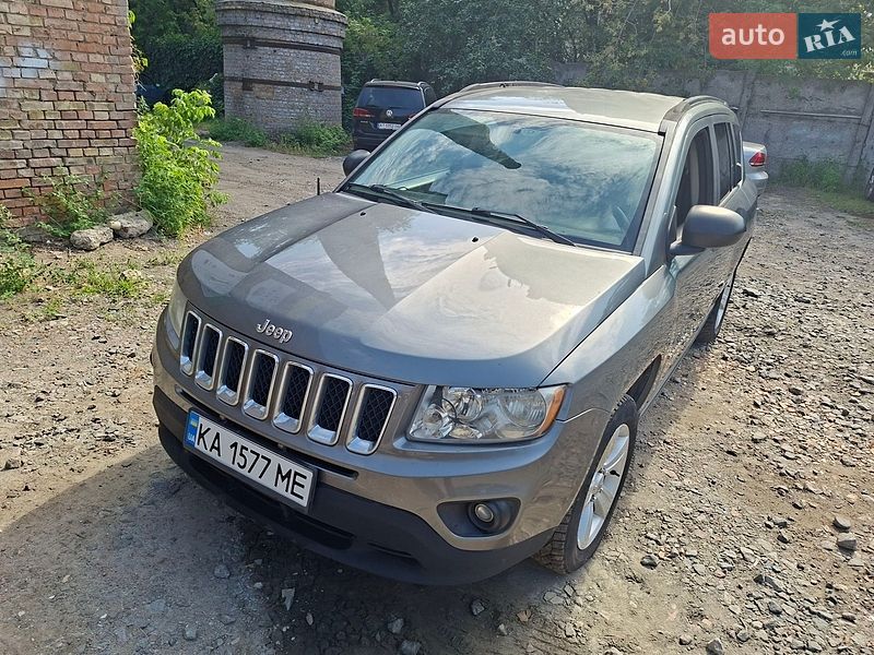 Внедорожник / Кроссовер Jeep Compass 2011 в Киеве