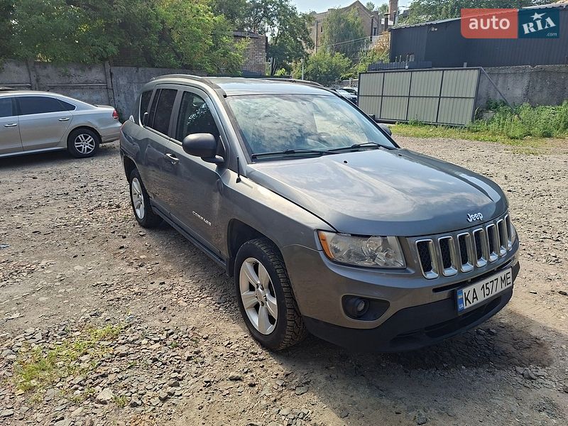 Внедорожник / Кроссовер Jeep Compass 2011 в Киеве