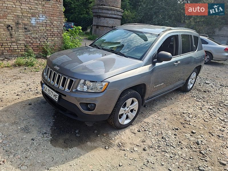 Внедорожник / Кроссовер Jeep Compass 2011 в Киеве