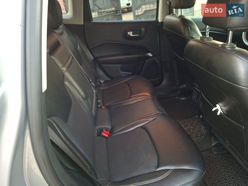 Позашляховик / Кросовер Jeep Compass 2018 в Чернівцях фото 12 Позашляховик / Кросовер Jeep Compass 2018 в Чернівцях