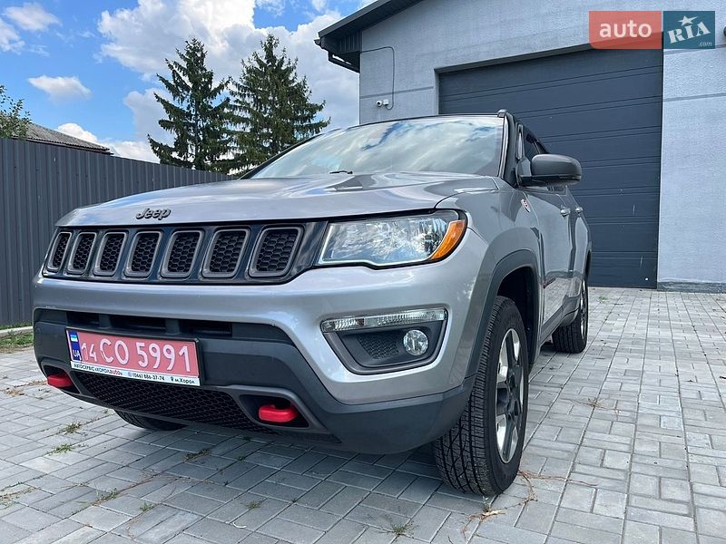 Внедорожник / Кроссовер Jeep Compass 2018 в Хороле