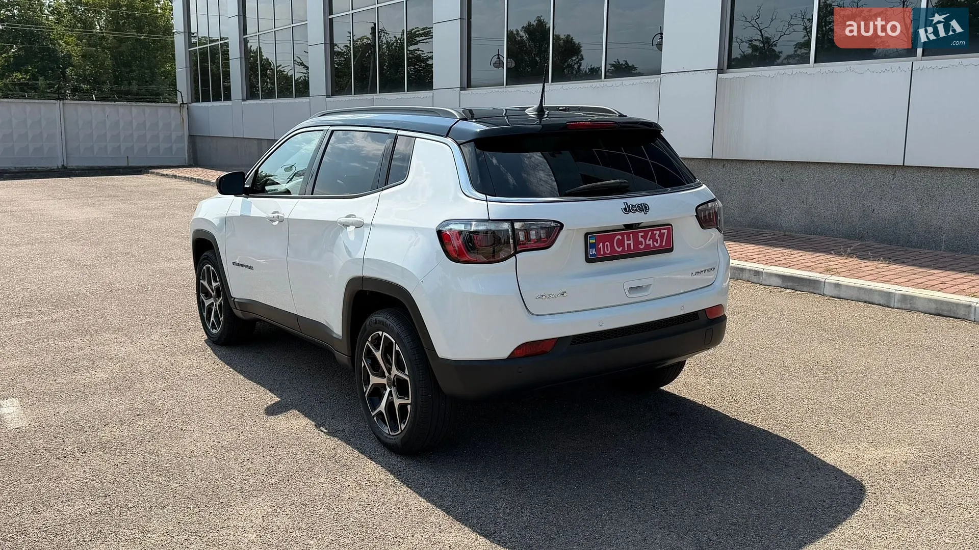 2025 Jeep Compass - мініатюра 11