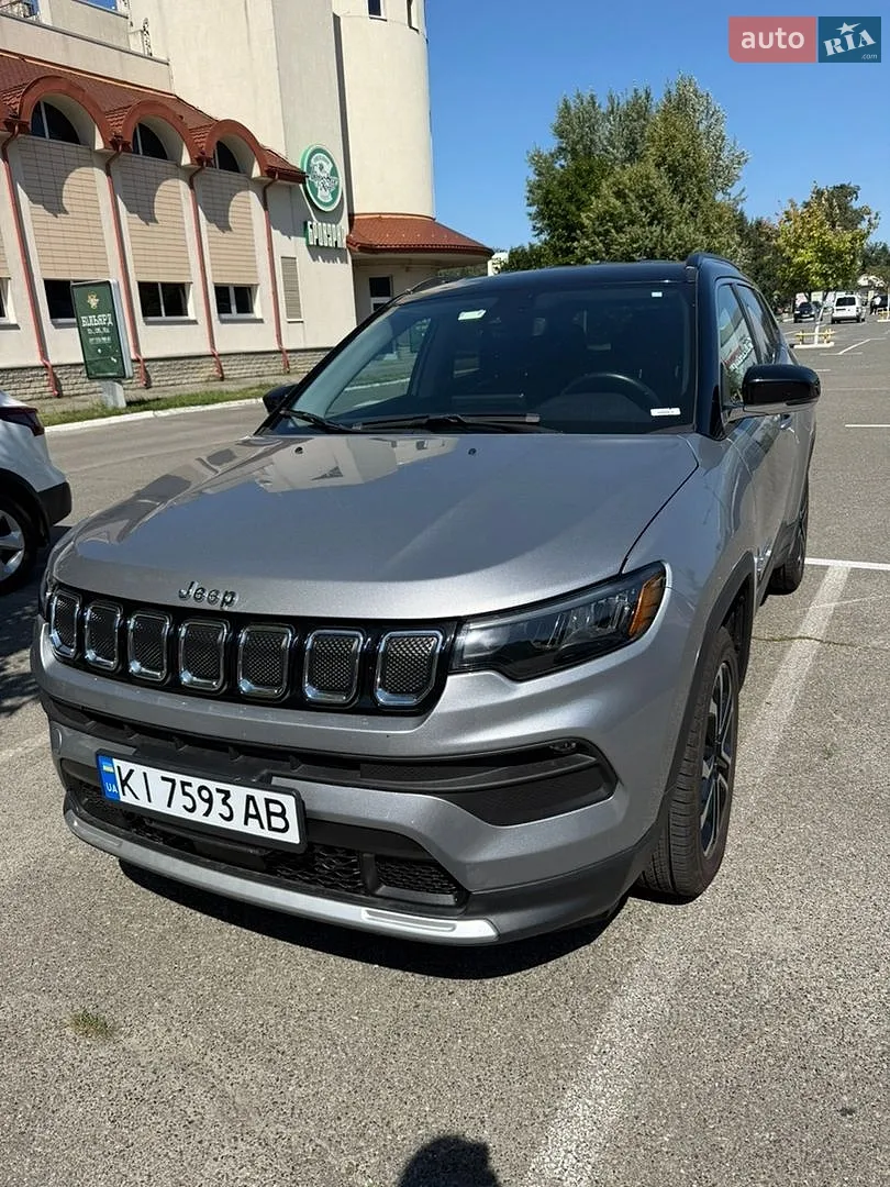 2022 Jeep Compass - фото 1