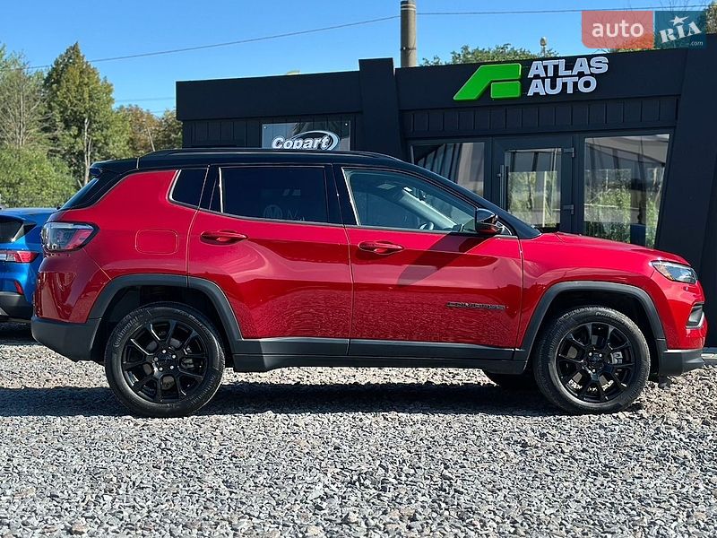 Позашляховик / Кросовер Jeep Compass 2024 в Львові
