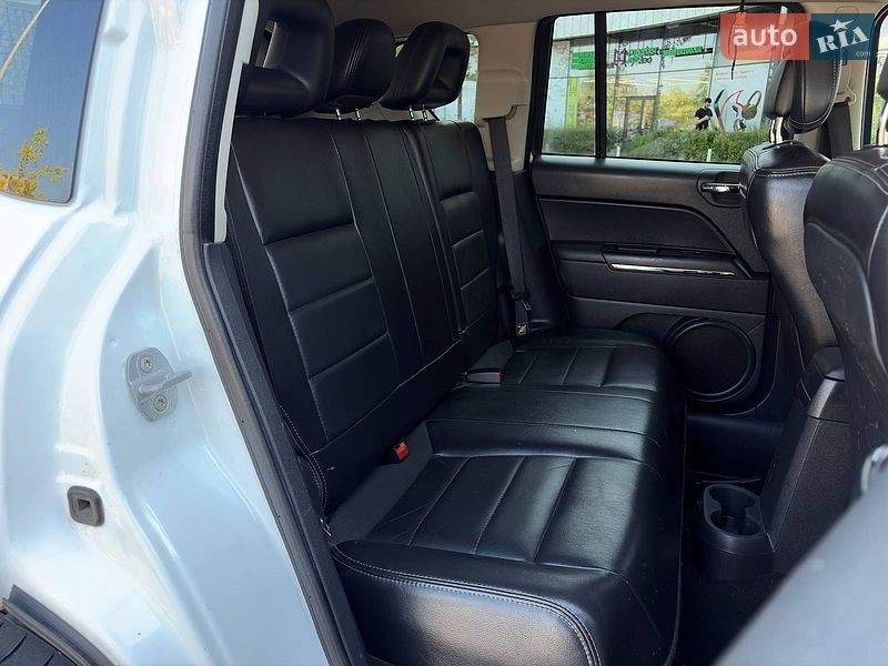 Позашляховик / Кросовер Jeep Compass 2011 в Києві