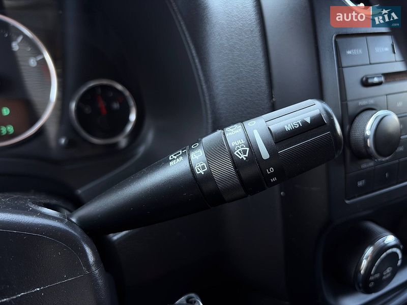 Позашляховик / Кросовер Jeep Compass 2011 в Києві