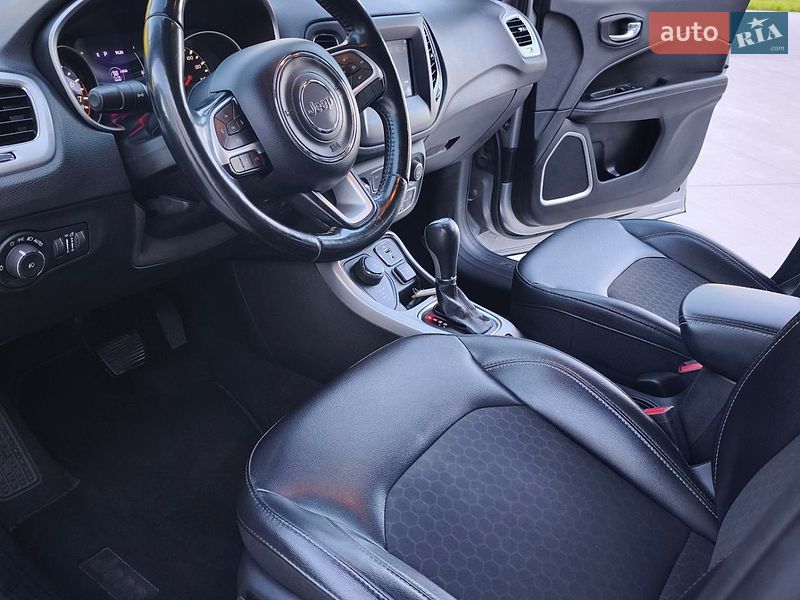 Внедорожник / Кроссовер Jeep Compass 2020 в Луцке