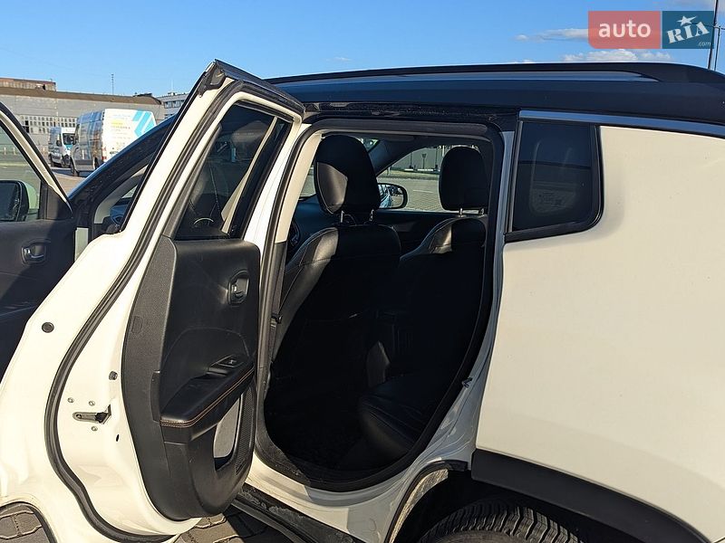 Внедорожник / Кроссовер Jeep Compass 2018 в Ивано-Франковске фото 24 Внедорожник / Кроссовер Jeep Compass 2018 в Ивано-Франковске