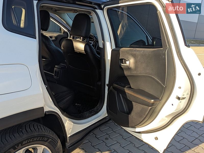 Внедорожник / Кроссовер Jeep Compass 2018 в Ивано-Франковске фото 26 Внедорожник / Кроссовер Jeep Compass 2018 в Ивано-Франковске