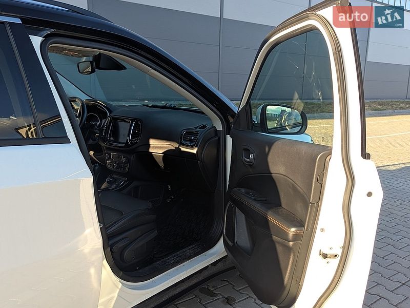 Внедорожник / Кроссовер Jeep Compass 2018 в Ивано-Франковске фото 28 Внедорожник / Кроссовер Jeep Compass 2018 в Ивано-Франковске