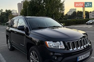 Внедорожник / Кроссовер Jeep Compass 2012 в Киеве