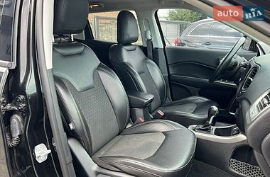 Внедорожник / Кроссовер Jeep Compass 2018 в Ровно