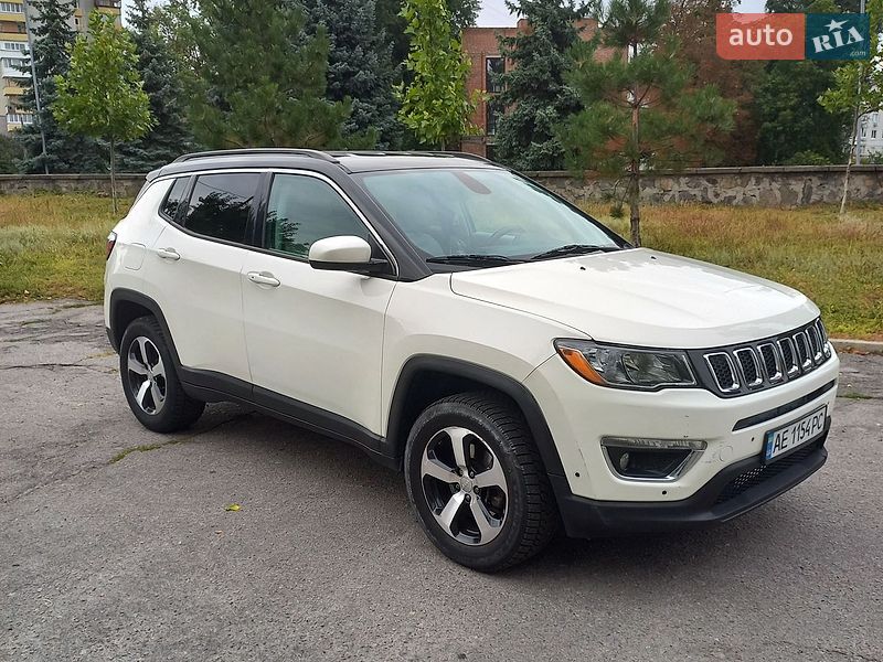 Внедорожник / Кроссовер Jeep Compass 2017 в Кременчуге