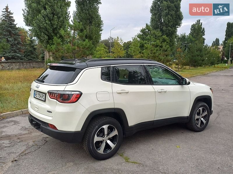 Внедорожник / Кроссовер Jeep Compass 2017 в Кременчуге