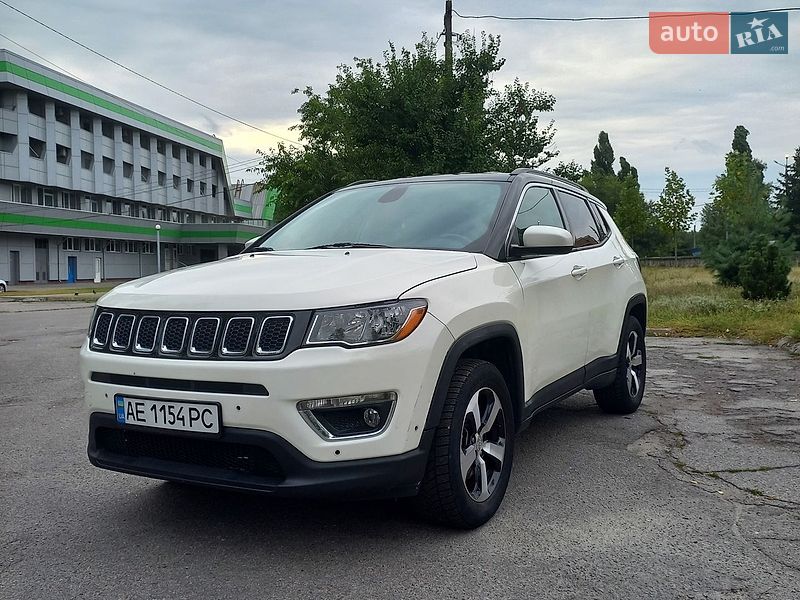 Внедорожник / Кроссовер Jeep Compass 2017 в Кременчуге
