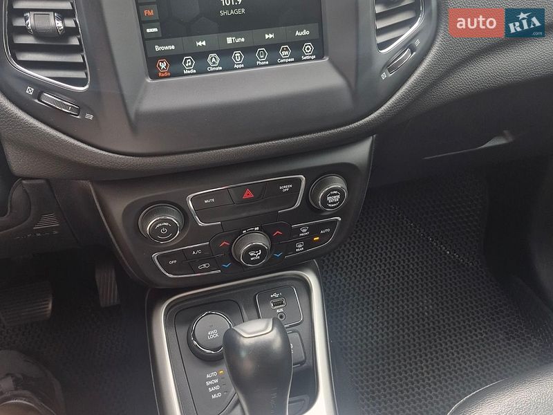 Позашляховик / Кросовер Jeep Compass 2019 в Києві фото 11 Позашляховик / Кросовер Jeep Compass 2019 в Києві