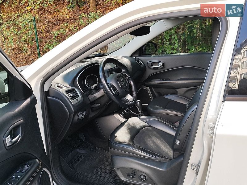 Внедорожник / Кроссовер Jeep Compass 2019 в Киеве