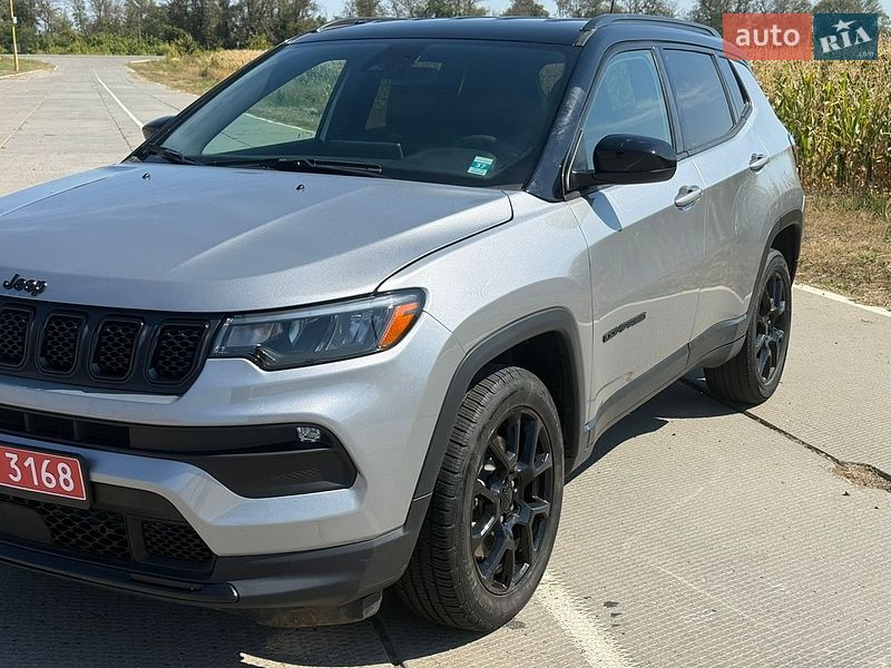 Внедорожник / Кроссовер Jeep Compass 2023 в Киеве