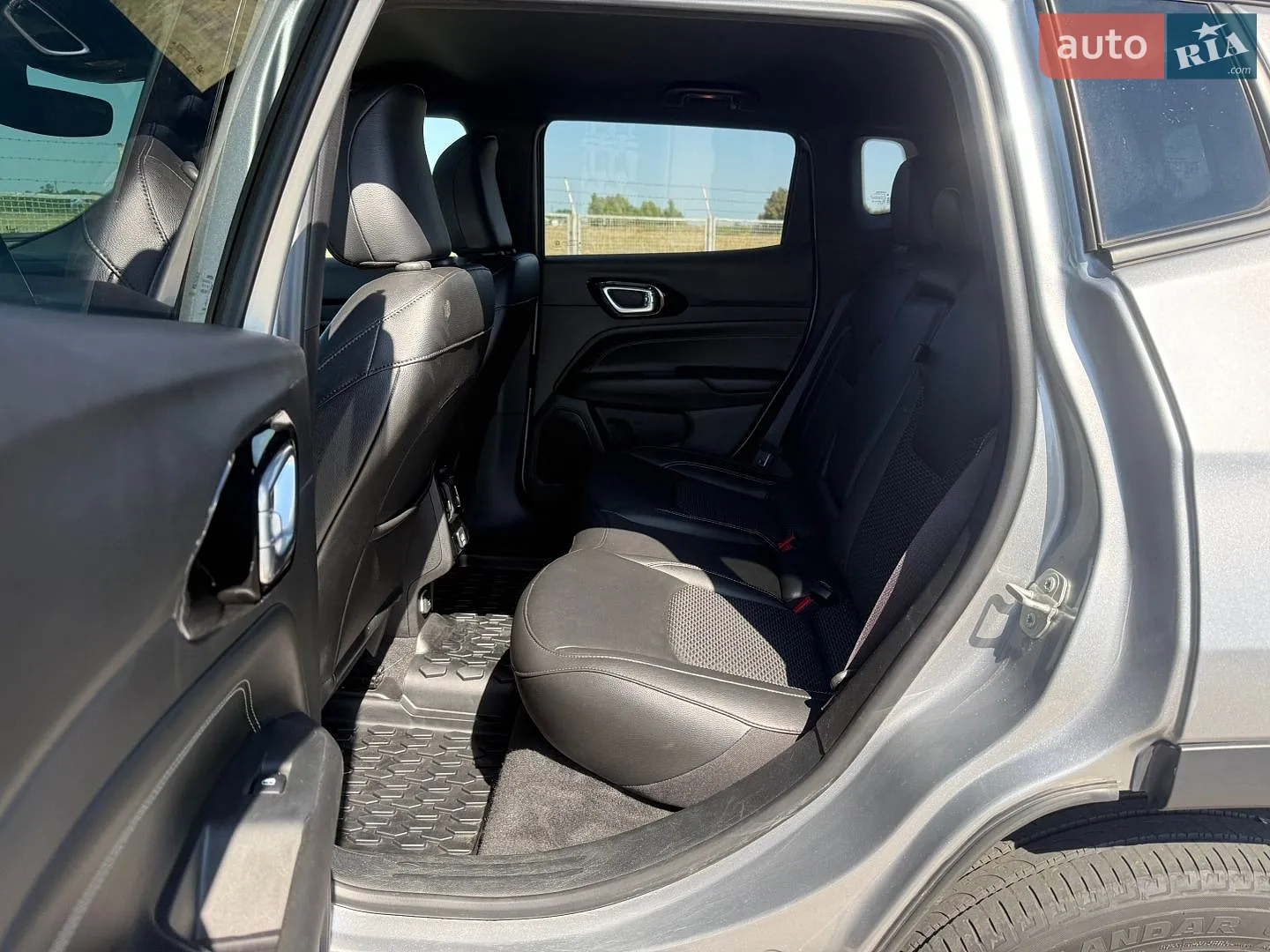 2023 Jeep Compass - мініатюра 36