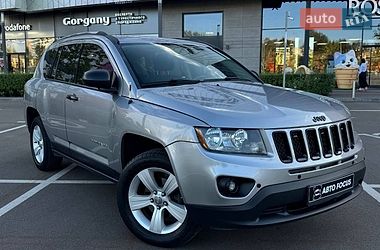 Внедорожник / Кроссовер Jeep Compass 2014 в Киеве