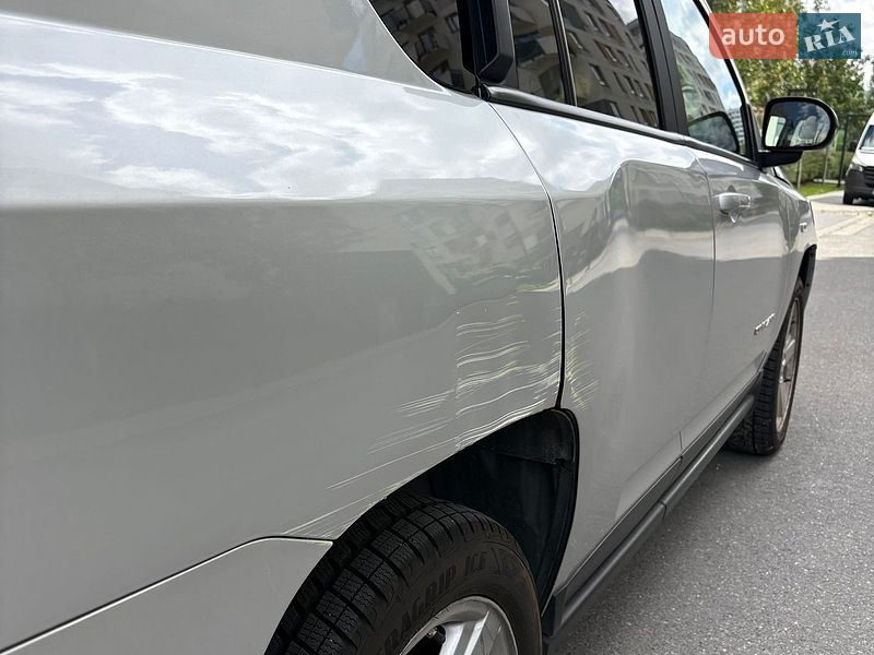 Внедорожник / Кроссовер Jeep Compass 2012 в Киеве