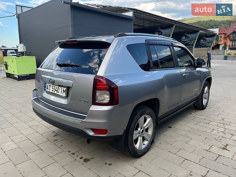 Позашляховик / Кросовер Jeep Compass 2015 в Надвірній