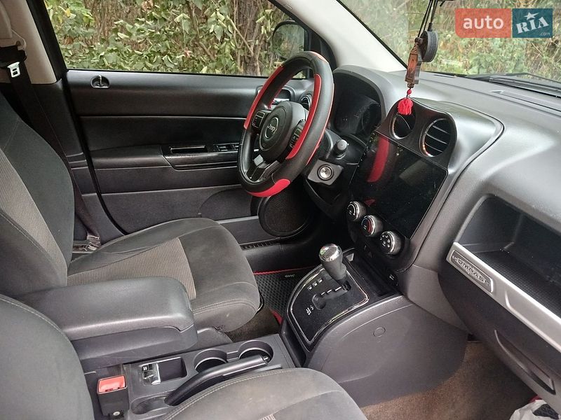 Позашляховик / Кросовер Jeep Compass 2014 в Києві