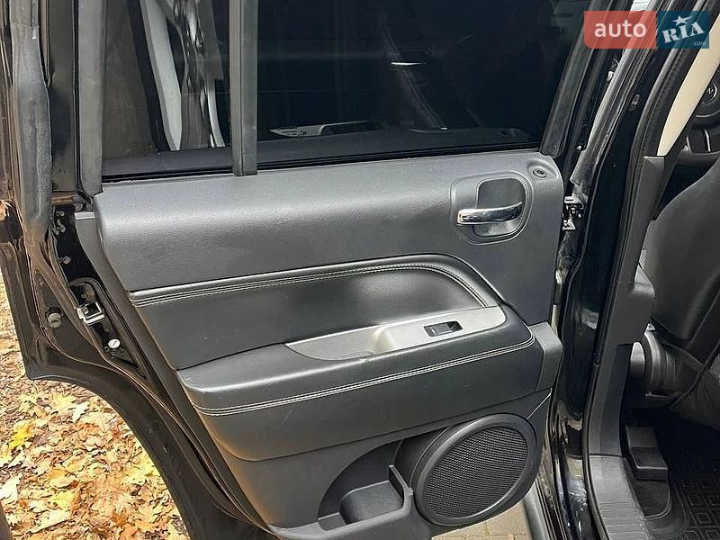 Внедорожник / Кроссовер Jeep Compass 2013 в Киеве