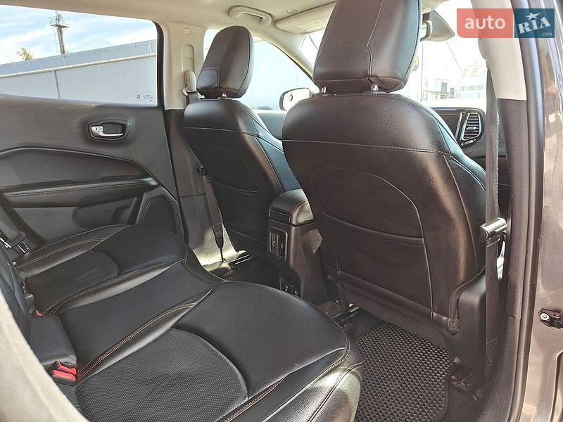 Позашляховик / Кросовер Jeep Compass 2020 в Львові фото 27 Позашляховик / Кросовер Jeep Compass 2020 в Львові