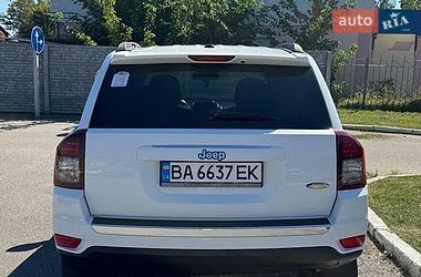 Внедорожник / Кроссовер Jeep Compass 2014 в Каменке