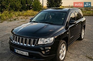 Внедорожник / Кроссовер Jeep Compass 2011 в Корсуне-Шевченковском