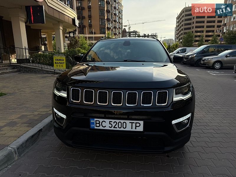 Позашляховик / Кросовер Jeep Compass 2017 в Києві