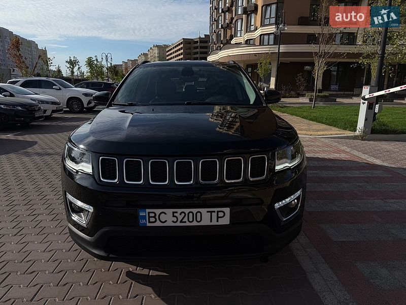 Позашляховик / Кросовер Jeep Compass 2017 в Києві