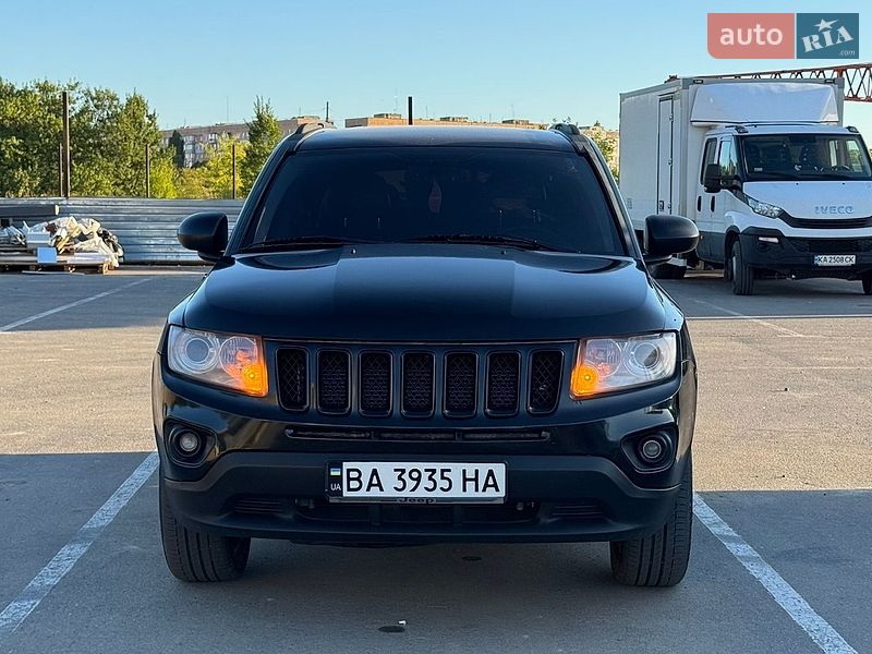 Внедорожник / Кроссовер Jeep Compass 2012 в Кропивницком