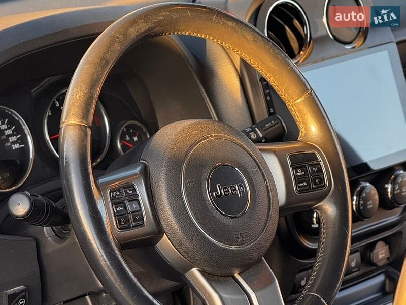Внедорожник / Кроссовер Jeep Compass 2012 в Кропивницком