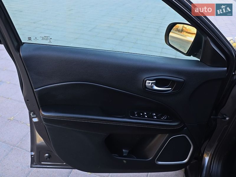 Внедорожник / Кроссовер Jeep Compass 2019 в Кременчуге