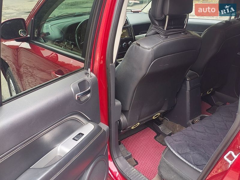 Внедорожник / Кроссовер Jeep Compass 2014 в Тернополе