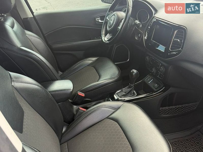 Внедорожник / Кроссовер Jeep Compass 2020 в Ромнах