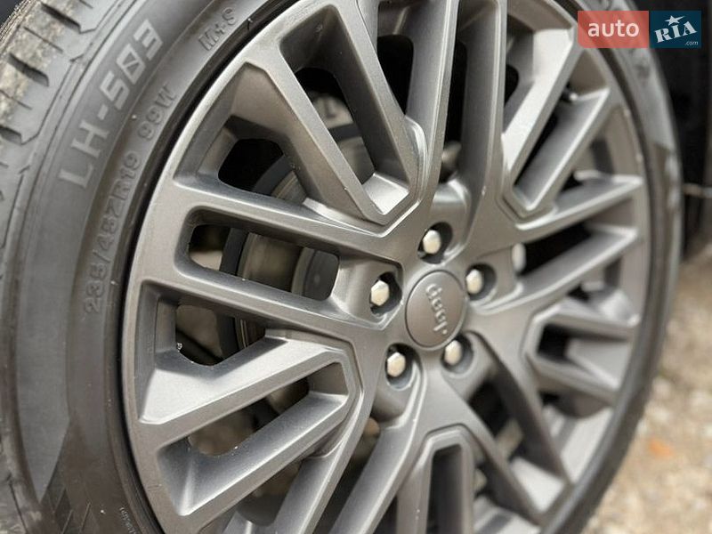 Внедорожник / Кроссовер Jeep Compass 2023 в Каменском