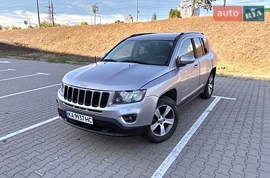 Внедорожник / Кроссовер Jeep Compass 2016 в Киеве