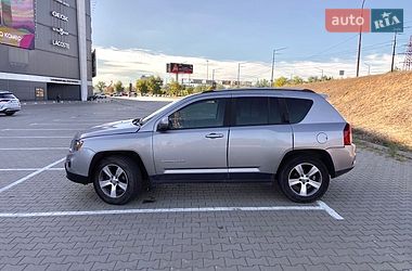 Внедорожник / Кроссовер Jeep Compass 2016 в Киеве