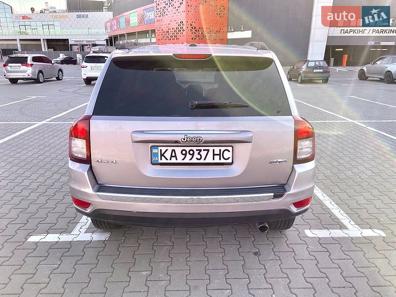 Внедорожник / Кроссовер Jeep Compass 2016 в Киеве