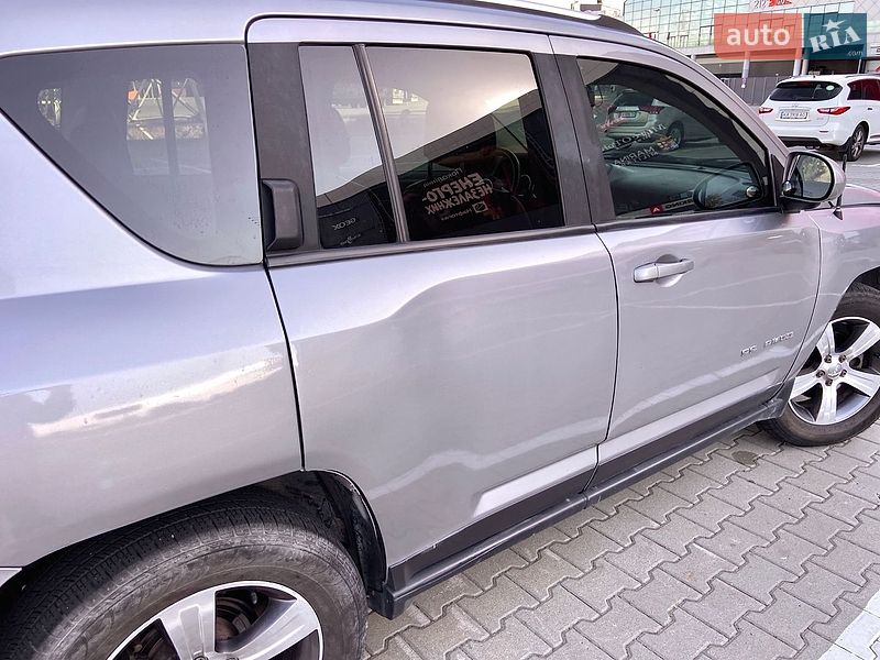 Внедорожник / Кроссовер Jeep Compass 2016 в Киеве