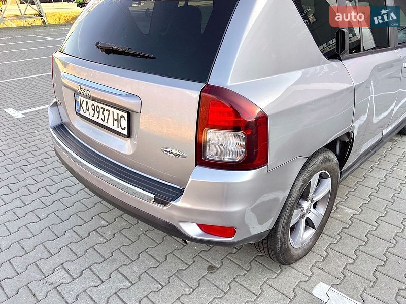 Внедорожник / Кроссовер Jeep Compass 2016 в Киеве