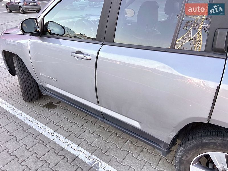 Внедорожник / Кроссовер Jeep Compass 2016 в Киеве