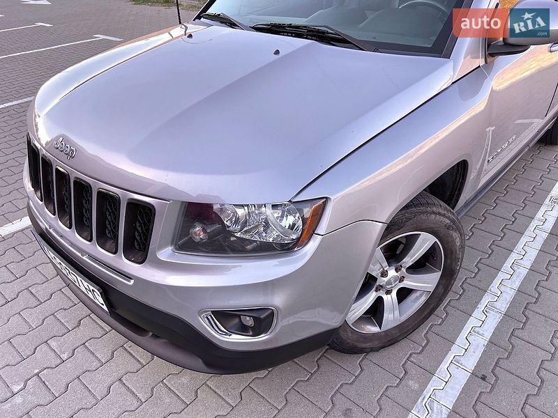 Внедорожник / Кроссовер Jeep Compass 2016 в Киеве
