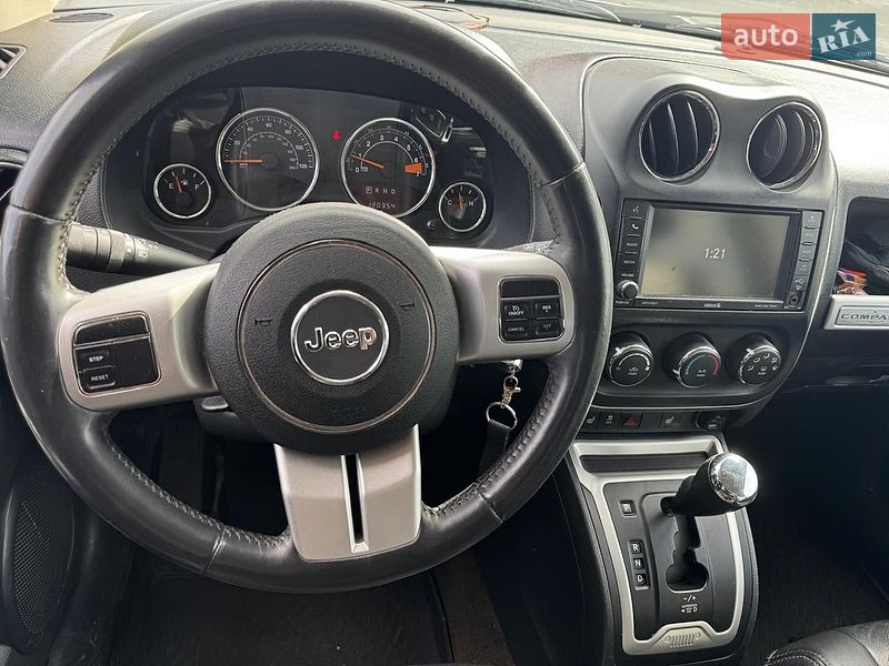 Внедорожник / Кроссовер Jeep Compass 2016 в Киеве