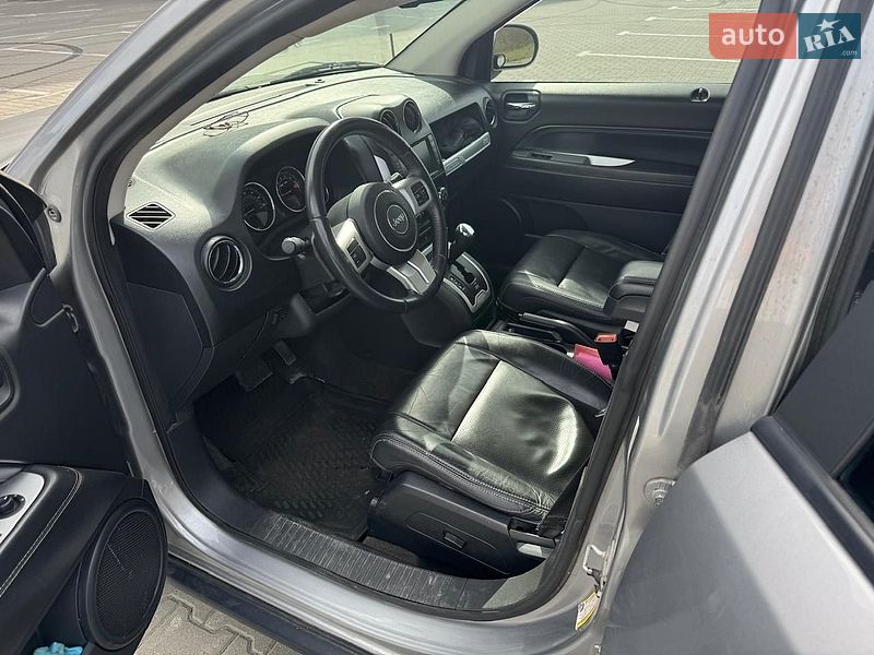 Внедорожник / Кроссовер Jeep Compass 2016 в Киеве