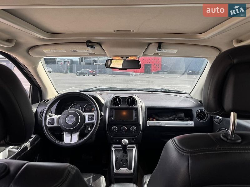 Внедорожник / Кроссовер Jeep Compass 2016 в Киеве