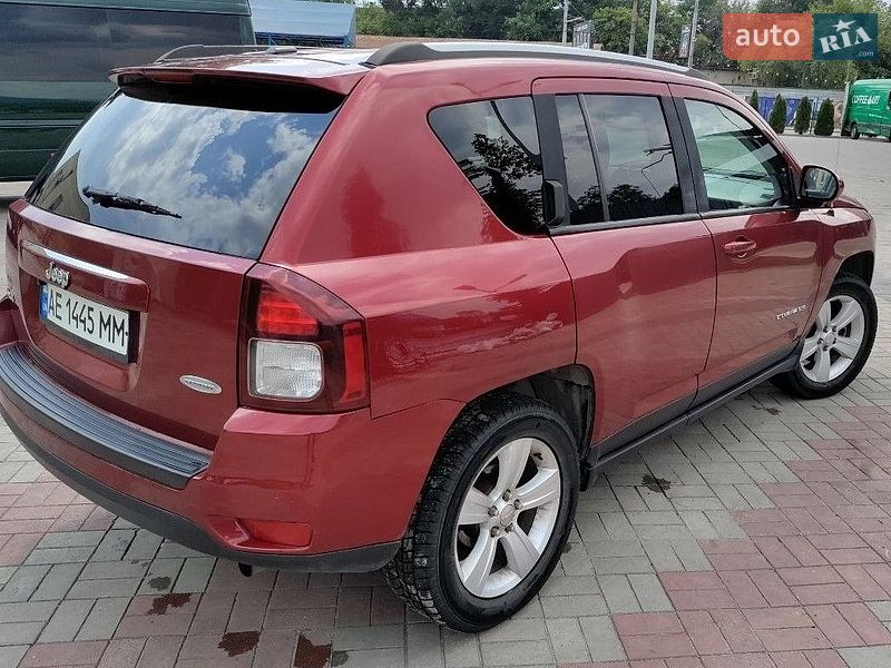 Позашляховик / Кросовер Jeep Compass 2016 в Запоріжжі фото 2 Позашляховик / Кросовер Jeep Compass 2016 в Запоріжжі